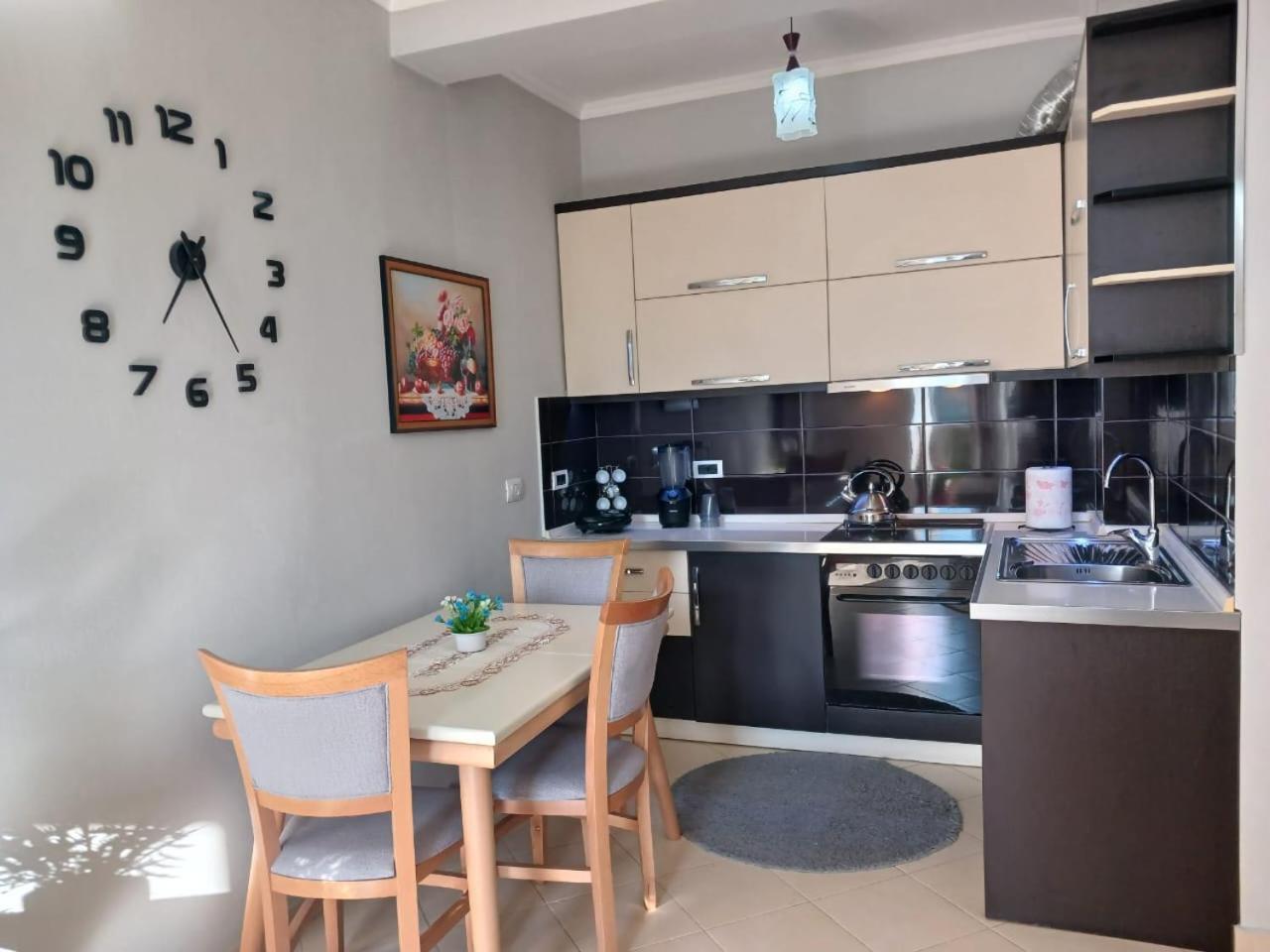 בראט Muska Comfy Apartment מראה חיצוני תמונה